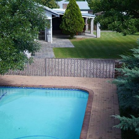 Aloes Guest House 62 On Meintjies Middelburg  Buitenkant foto