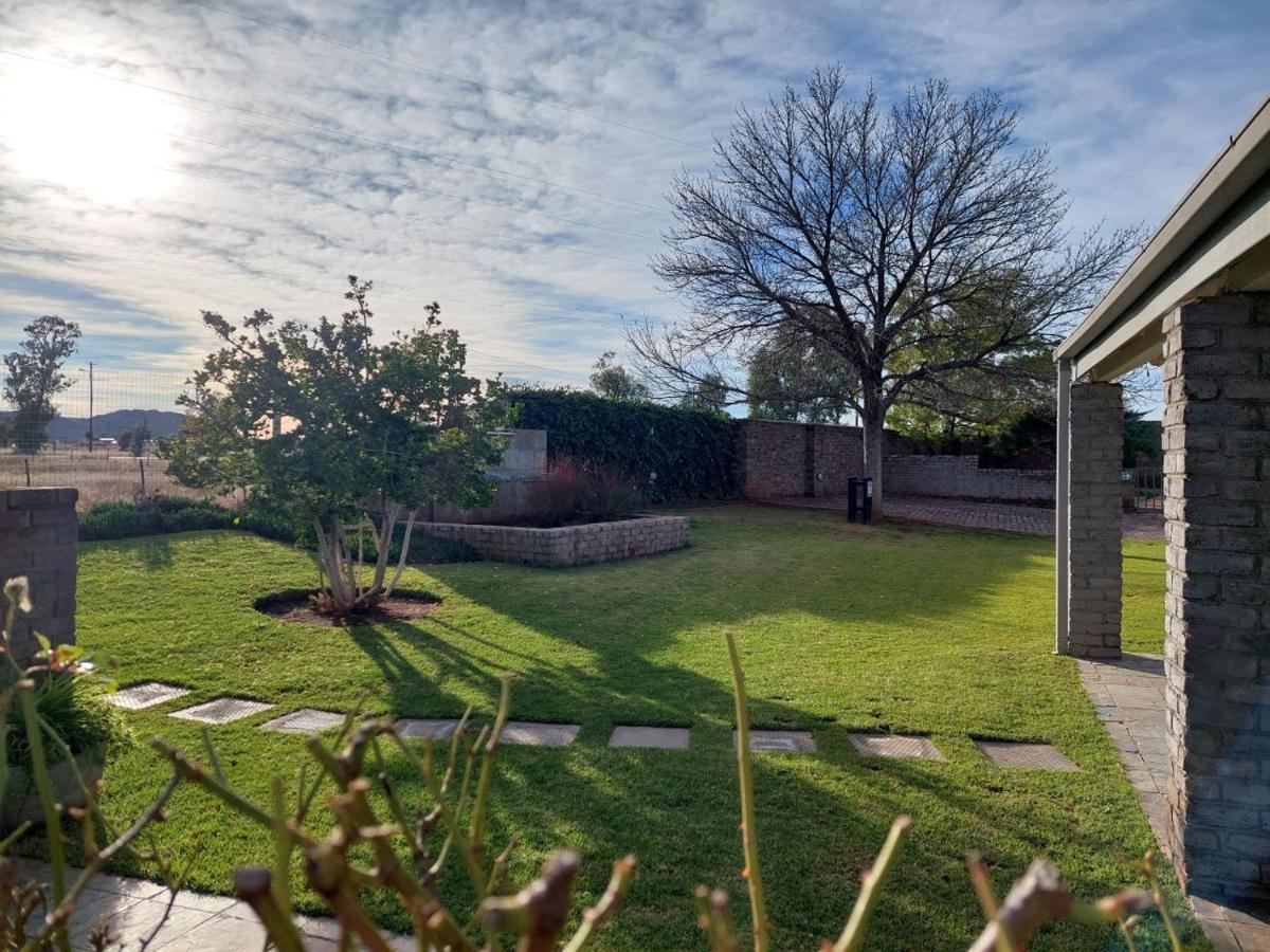 Aloes Guest House 62 On Meintjies Middelburg  Buitenkant foto