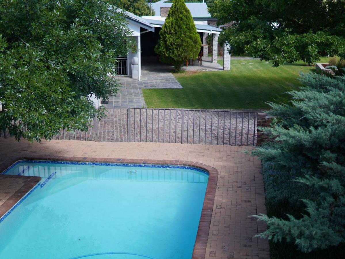 Aloes Guest House 62 On Meintjies Middelburg  Buitenkant foto
